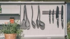 Outwell Magante Campingkeuken - Grijs 22 Outwell Magante Campingkeuken - Grijs -Sport Buitenkamperen 1068 1900 5709388129598 magante keukentafel feature photo13