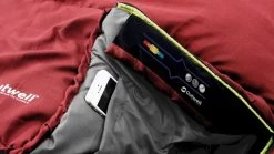 Outwell Campion Kinderslaapzak - Rood -Sport Buitenkamperen 1069 1900 5709388113221 campion junior rood feature photo5