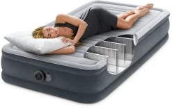 Intex Comfort Plush Luchtbed - Eenpersoons - Ingebouwde Elektrische Pomp -Sport Buitenkamperen 1320 1900 67766 inuse 2023 300