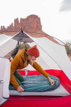 Therm-A-Rest Saros 32 Mummymodel Slaapzak 12 Therm-A-Rest Saros 32 Mummymodel Slaapzak -Sport Buitenkamperen 1900 1267 2022 thermarest desertcamping highsierras spence 0042