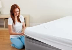 Intex Prime Comfort Luchtbed - Queensize - Ingebouwde Elektrische Pomp -Sport Buitenkamperen 899 1294 64162 inuse1 2020 300 1