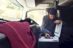 Dometic TropiCool TCX 21 Elektrische Koelbox - 20 Liter 23 Dometic TropiCool TCX 21 Elektrische Koelbox - 20 Liter -Sport Buitenkamperen 900 1350 dometic truck cooler drink stop 1